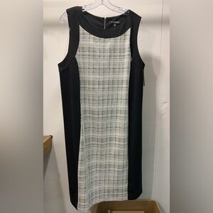 NWT- SHARAGANO Black/Ivory Sleeveless Dress-20W